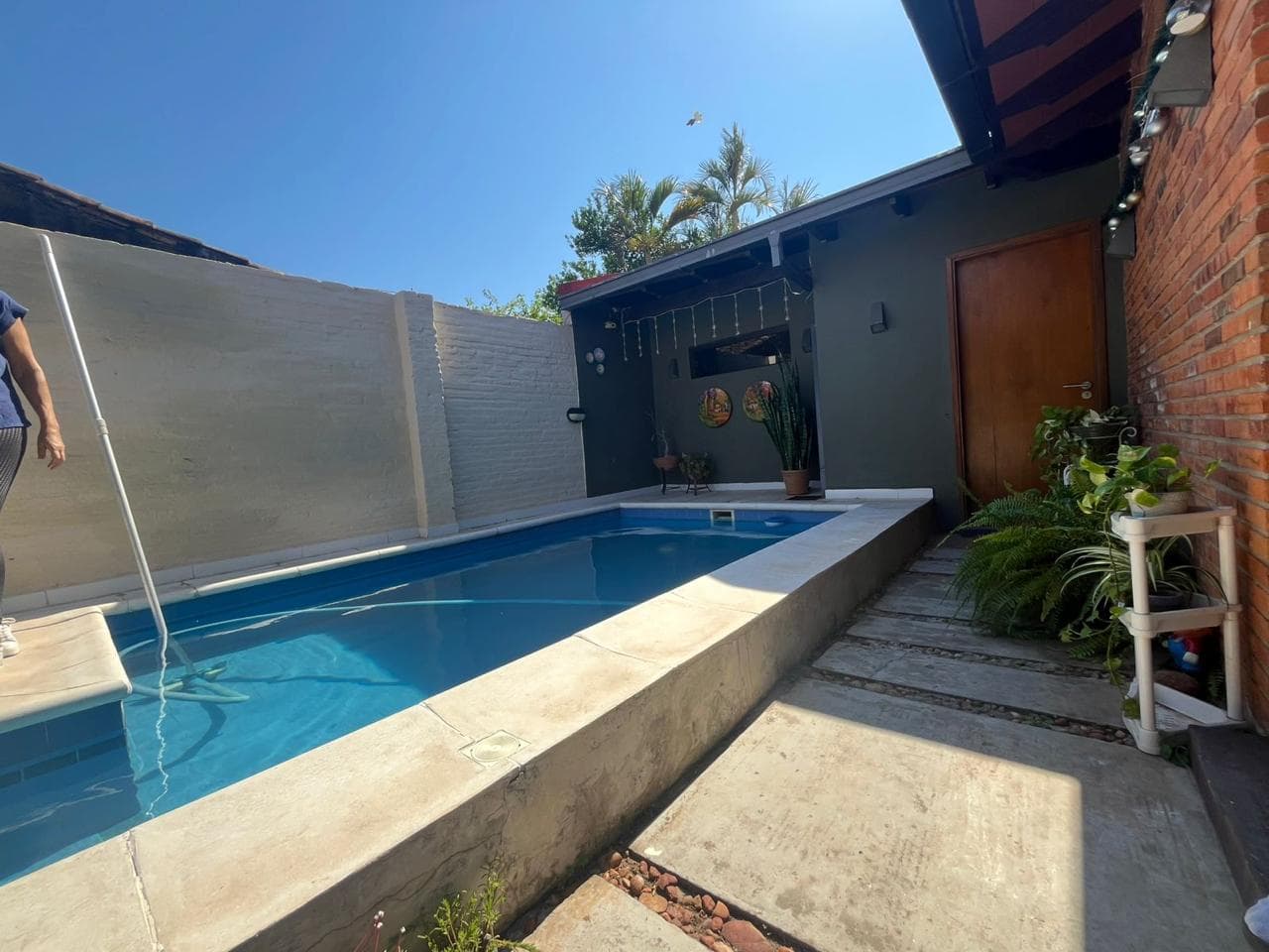 Casa de 4 Habitaciones con Piscina en Asunción Bº Villa Morra, foto 3