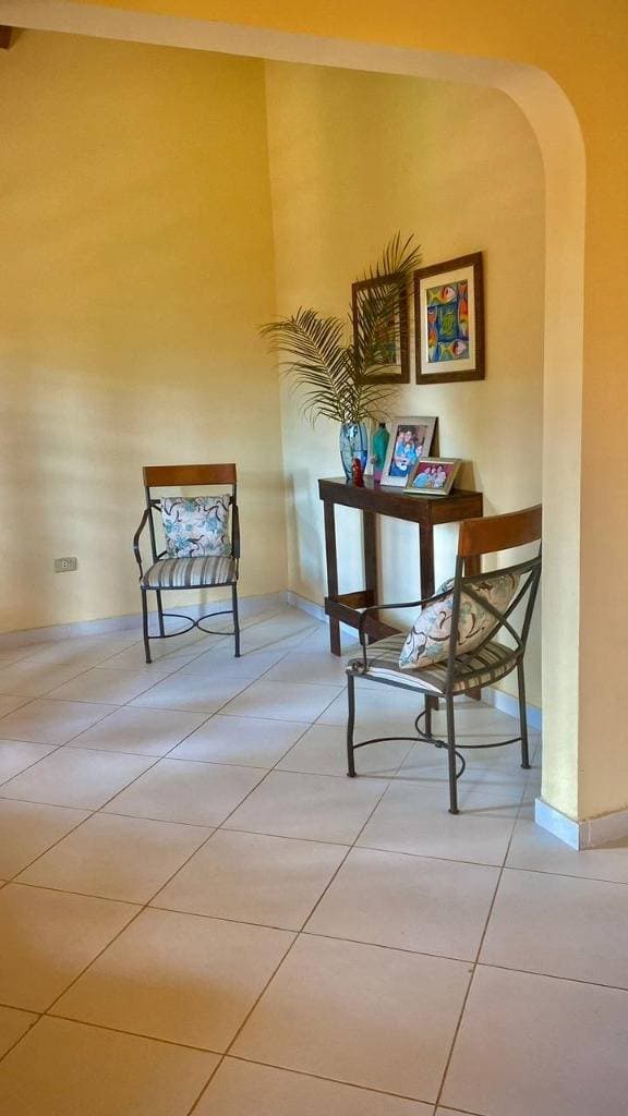 En venta – casa en barrio mariscal estigarribia, foto 3
