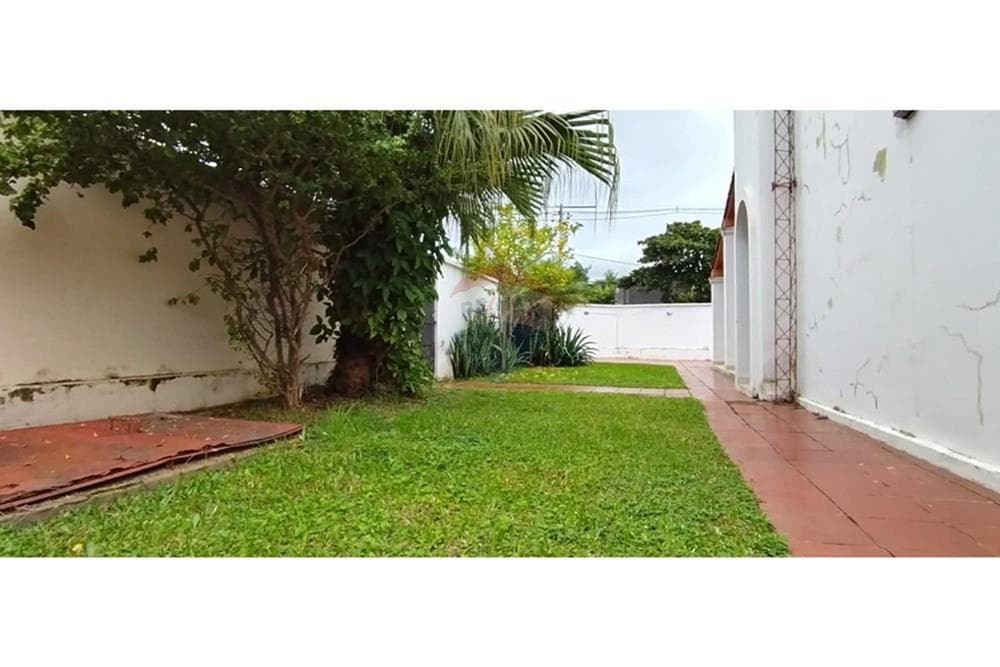 Casa en esquina fdo. Zona norte a 50 mts de mcal. López, foto 3