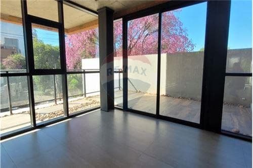 Departamento en ycua sati — foto 3