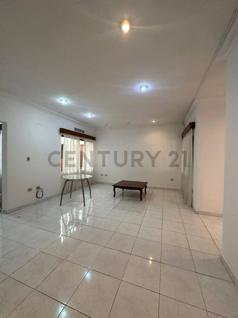 Casa de 4 habitaciones en suite zona colegio cristo rey, foto 4