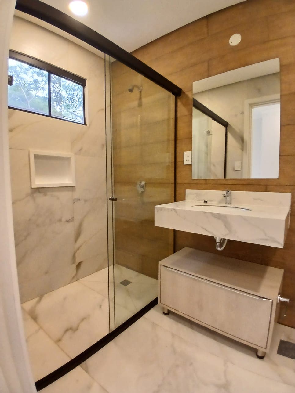 Casa toda en planta baja en surubi'i, foto 5