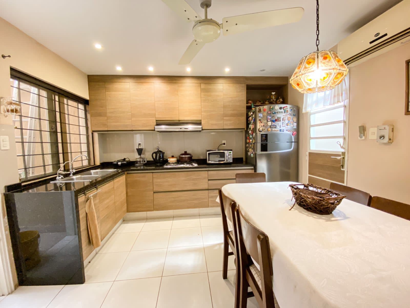 Amplia Casa en venta Barrio Republicano, foto 1