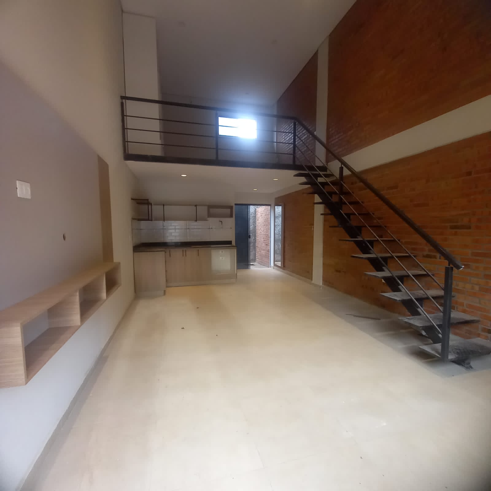 Alquilo dúplex tipo lof, zona fortis jockey