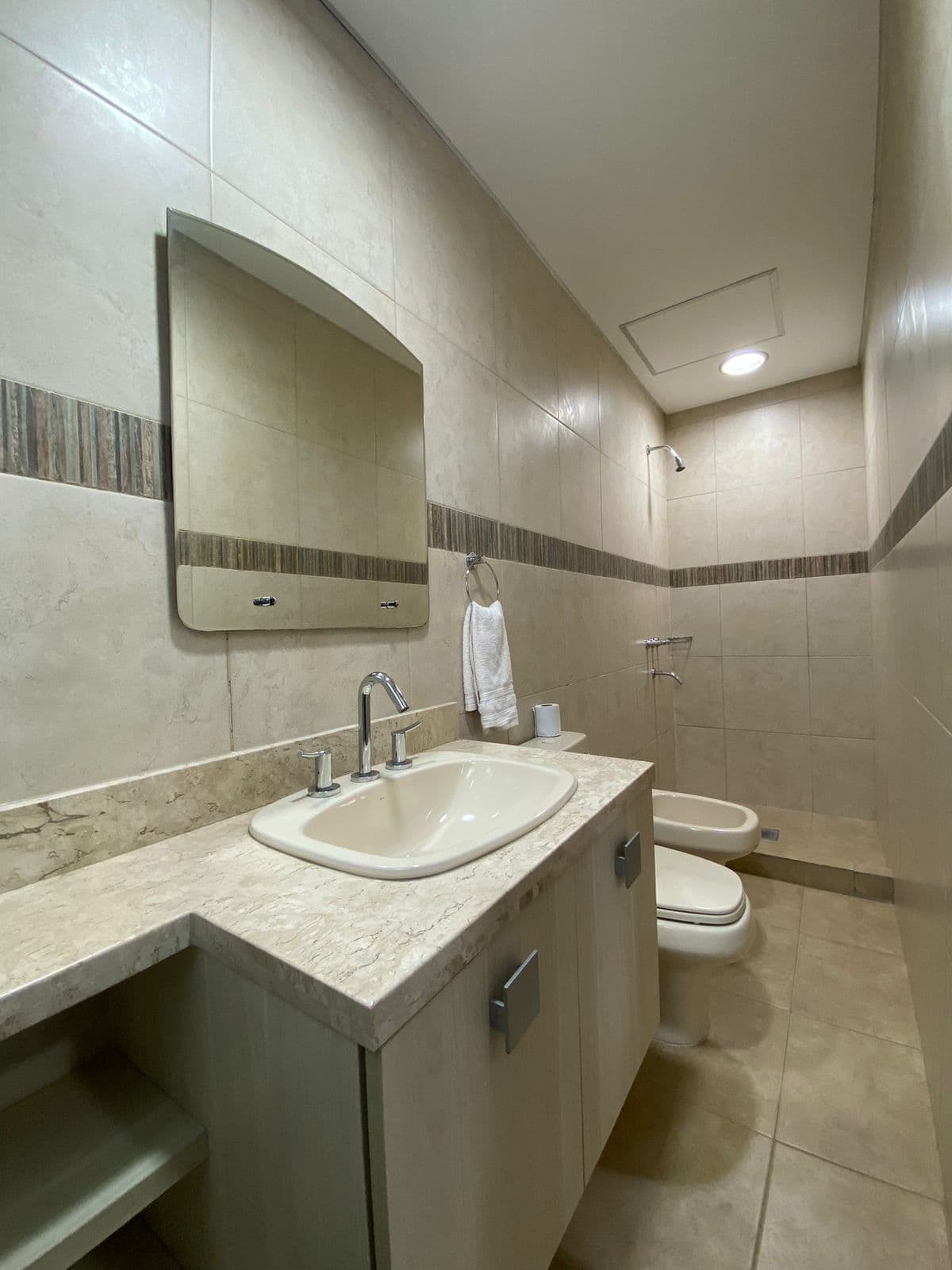 Casa completamente domotizado y semi amoblado - zona mburucuya, foto 5