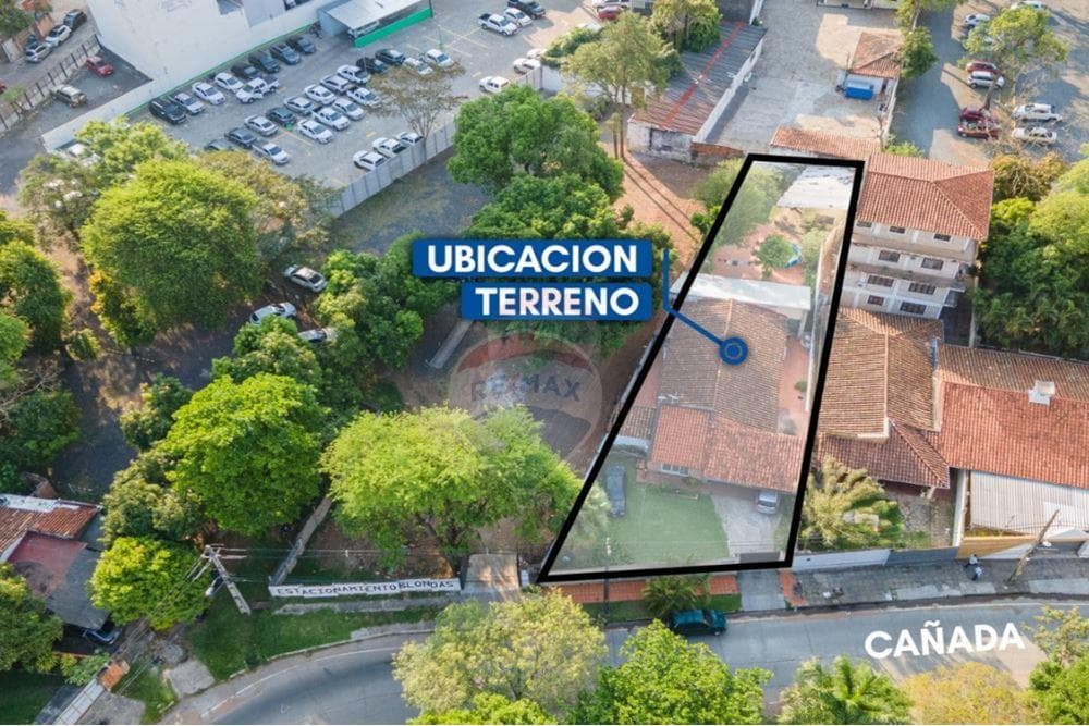 En venta terreno de 700 m2 en ycua sati