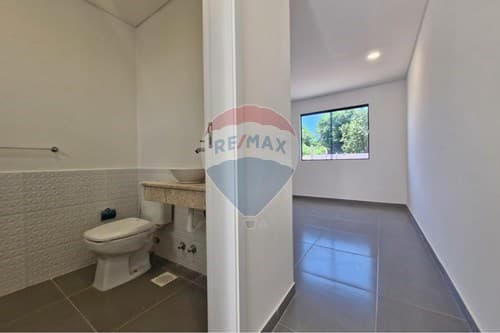 Duplex de 1 planta a estrenar - Luque, foto 5