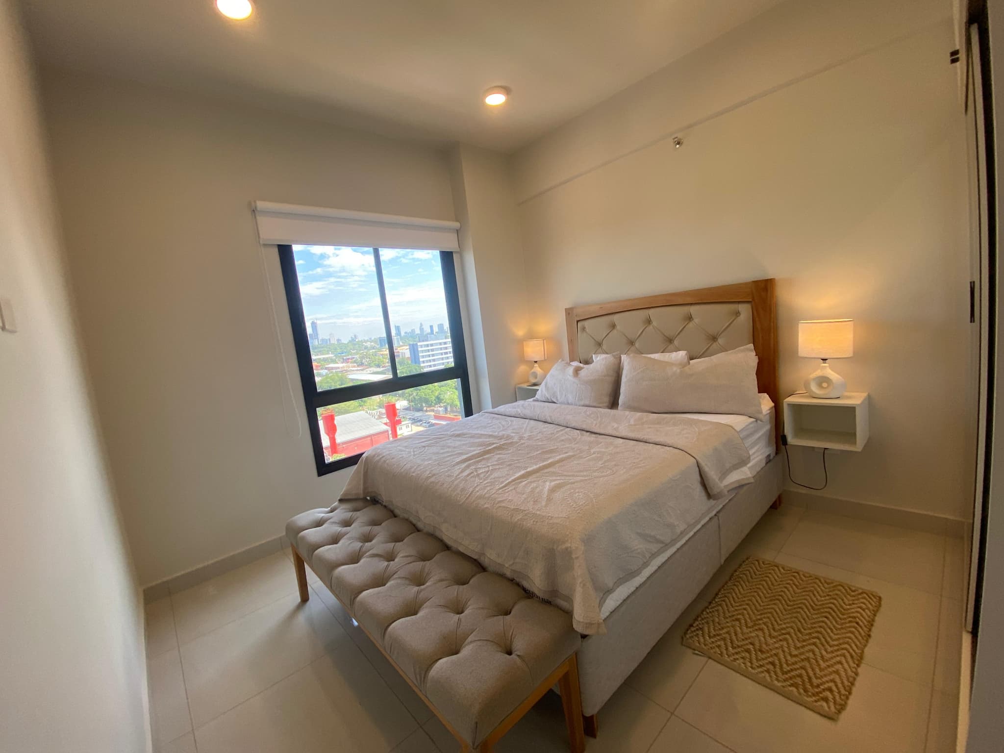 En Venta departamento amobaldo en el Edif. Zuba
