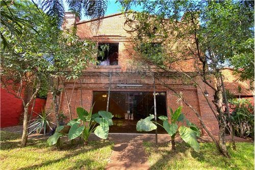amplia residencia sobre Avda.Laguna Grande, zona Moravia, foto 4