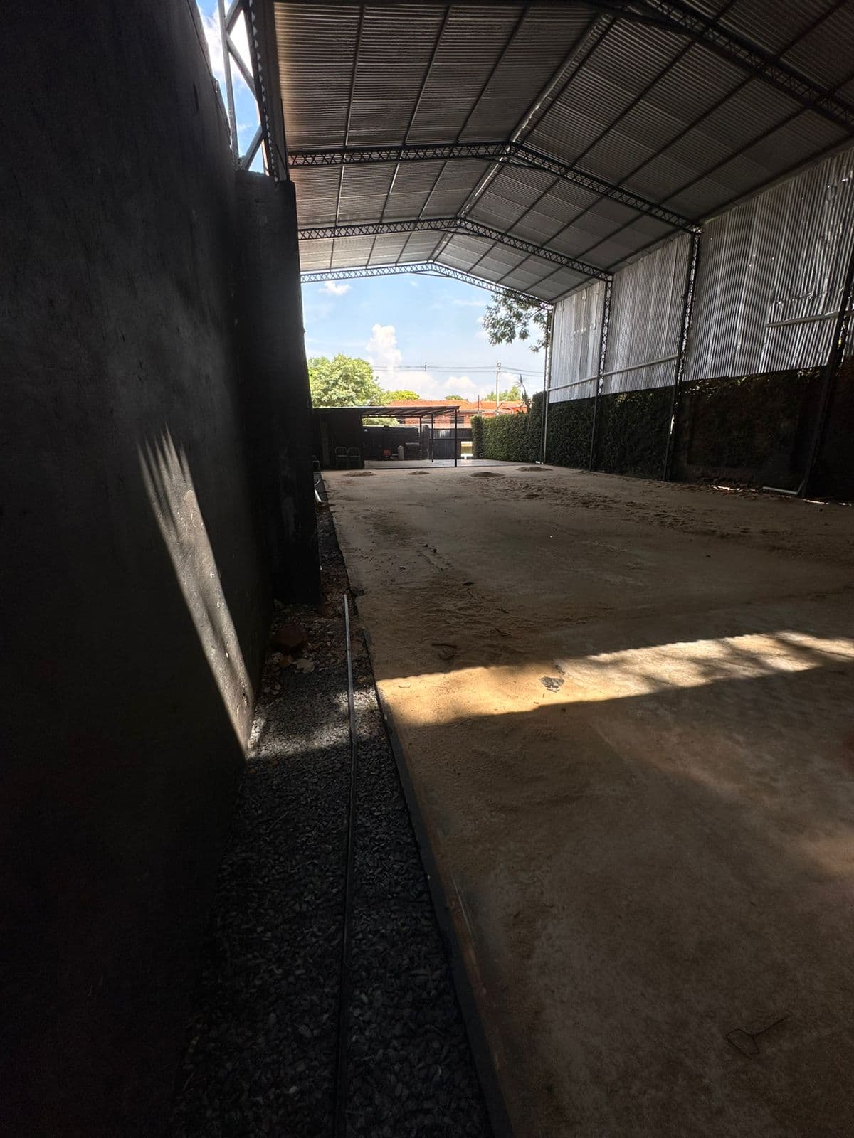Oferta Tinglado En Alquiler – Zona Aviadores Del Chaco Y Santísima Trinidad, foto 3