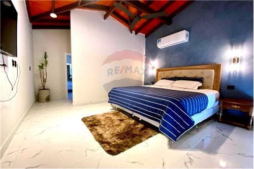 Casa-Venta-PY Cordillera San Bernardino COD.82, foto 3