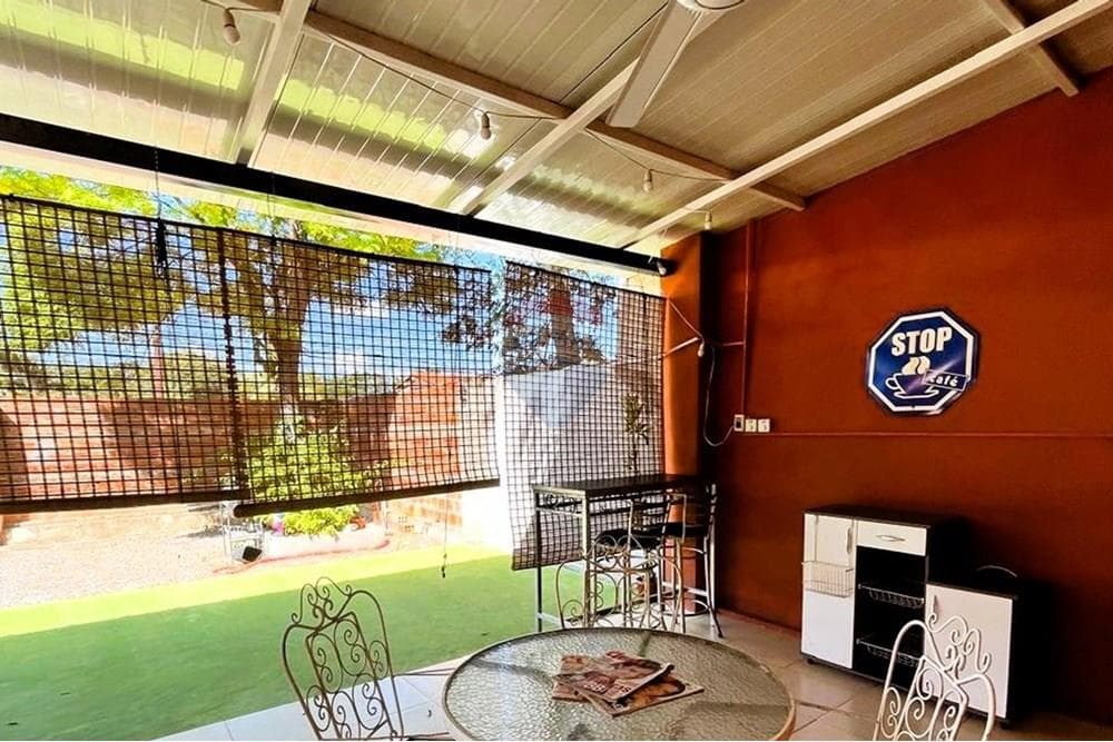 En Venta Casa frente al Hotel Los Alpes - Sanber, foto 3