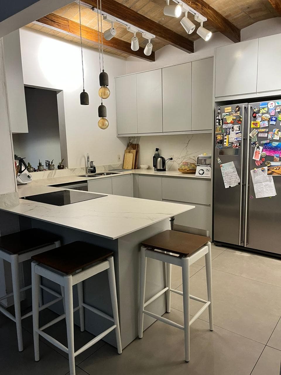 Duplex De Cuatro Dormitorios En Barrio Villa Aurelia — foto 2