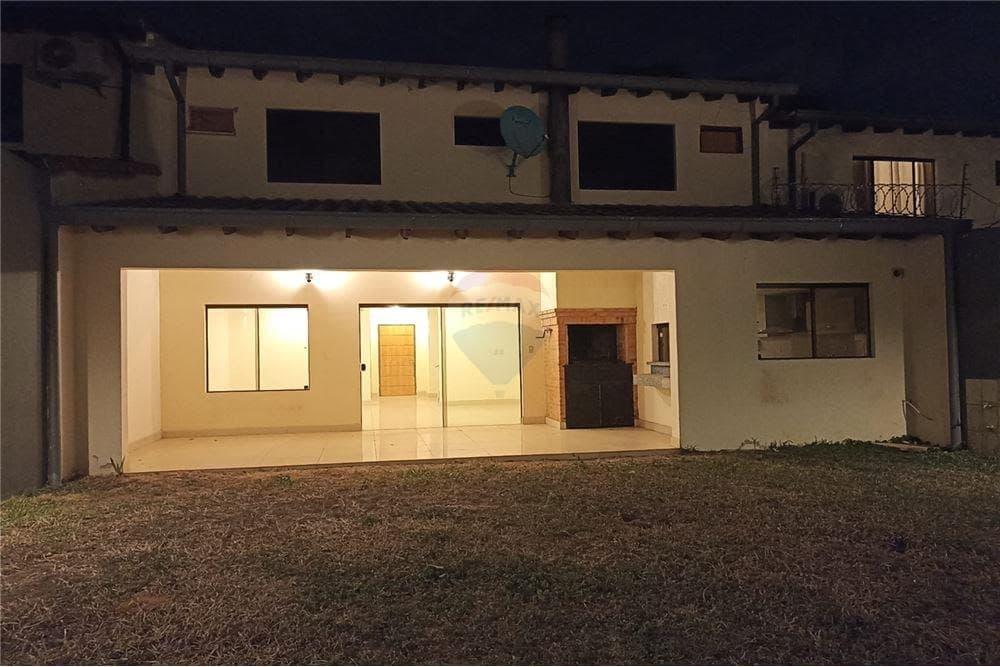 Duplex de 3 dormitorios en lambare- century plaza, foto 2