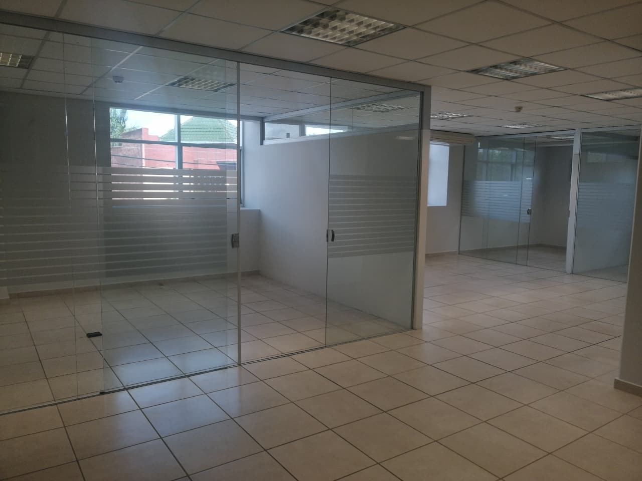 Oficina De 188m2 En Villa Morra — foto 2