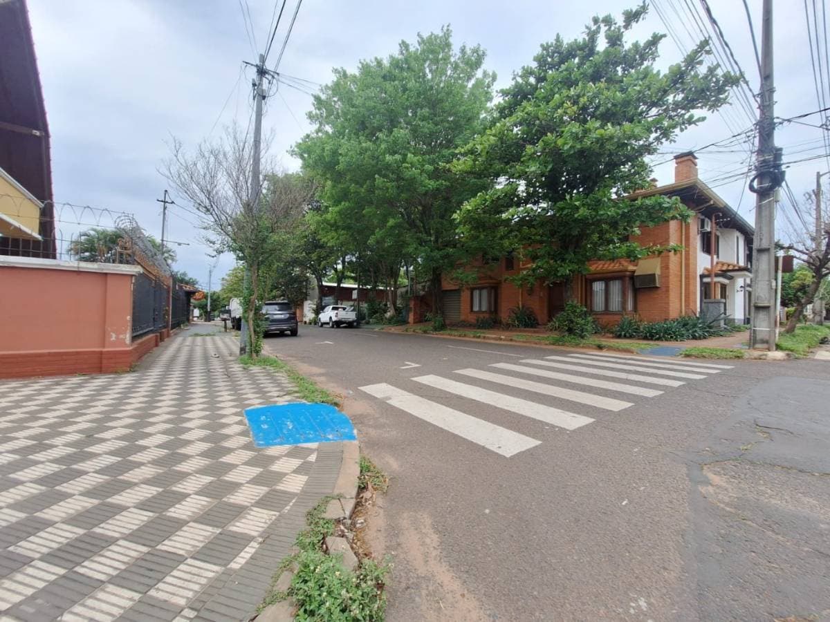 Propiedad en esquina en barrio Recoleta, zona la cuadrita, foto 2