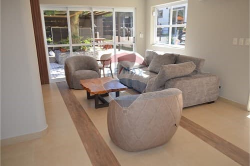 En Venta Casa en San Bernardino, ubicada a una cuadra de la ruta San Ber Altos, foto 2