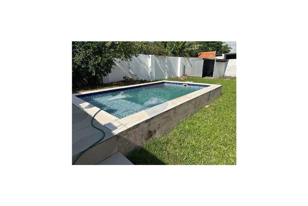 casa grande con piscina en Mariano Roque Alonso zona Shopping ✨, foto 1