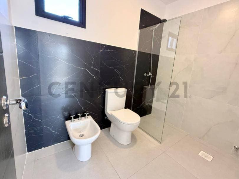 de Casa Dúplex en Luque, Central — foto 2