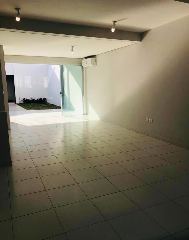 ```En alquíler hermoso dúplex zona Mariscal Estigarribia/ zona los laureles — foto 3