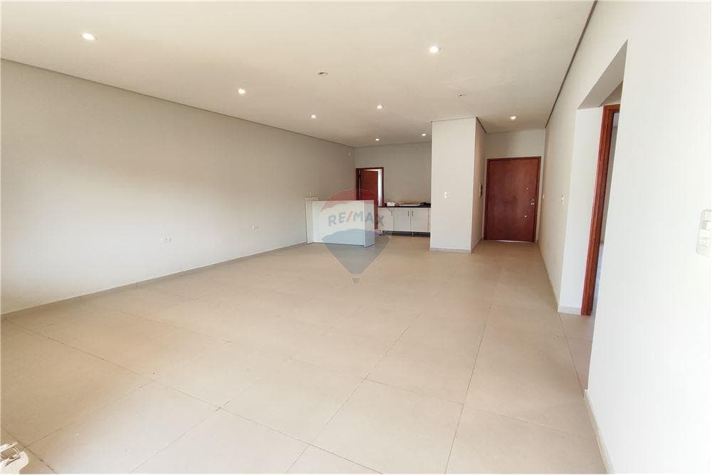 Dúplex a Estrenar en Luque – 240 m² de Terreno, foto 4
