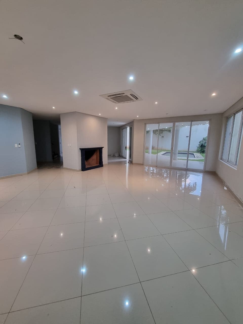 Gran residencia en condominio zona stma Trinidad, foto 3