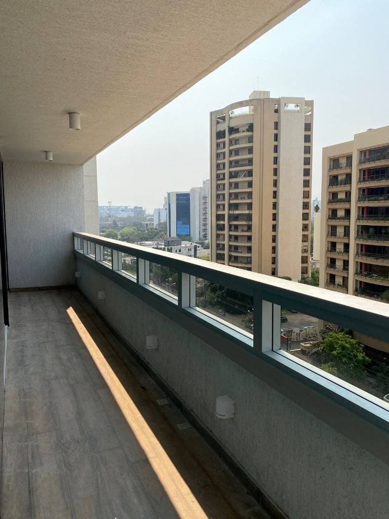 Departamento de 3 dormitorios en el lujoso edif. Eminent, foto 2
