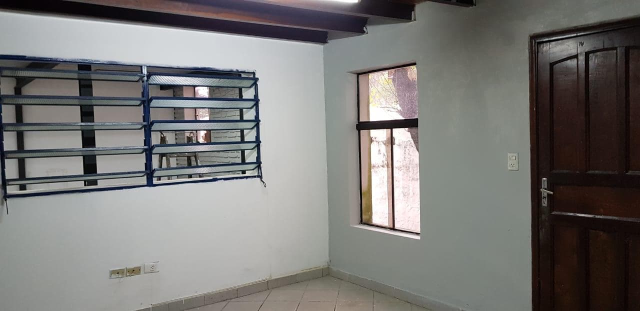 Galpon Deposito terreno Villamorra — foto 3