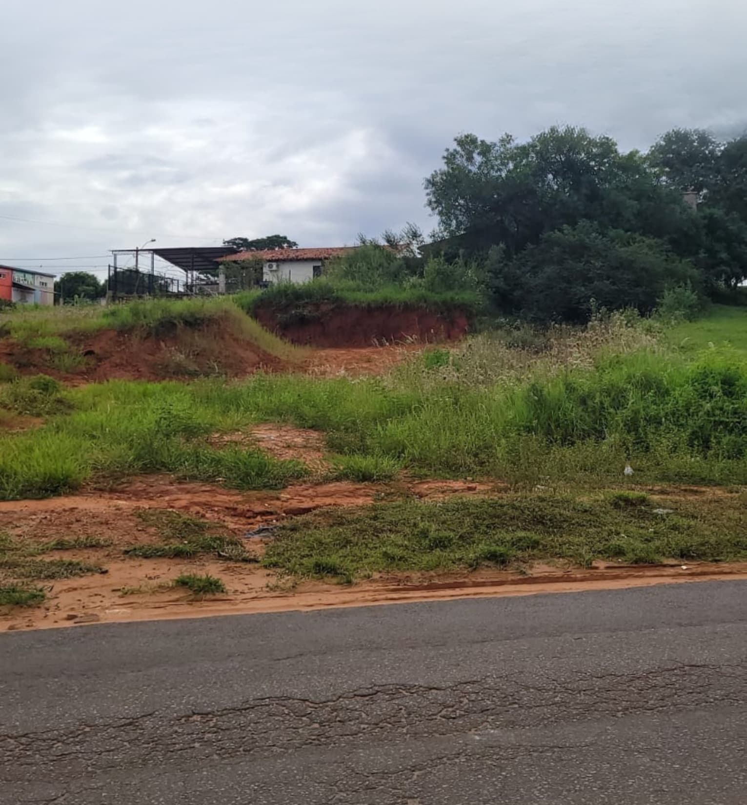 Terreno En Barrio Colinas De Thompson - Posta Ybycua – Capiatá, foto 3