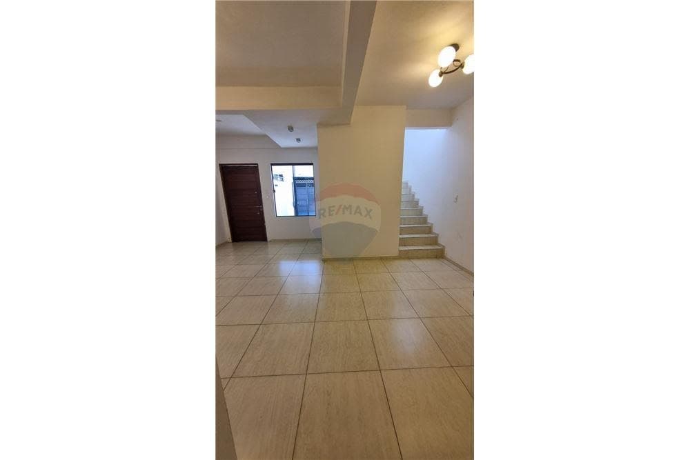 Duplex en lambare zona yacht y golf club, foto 3