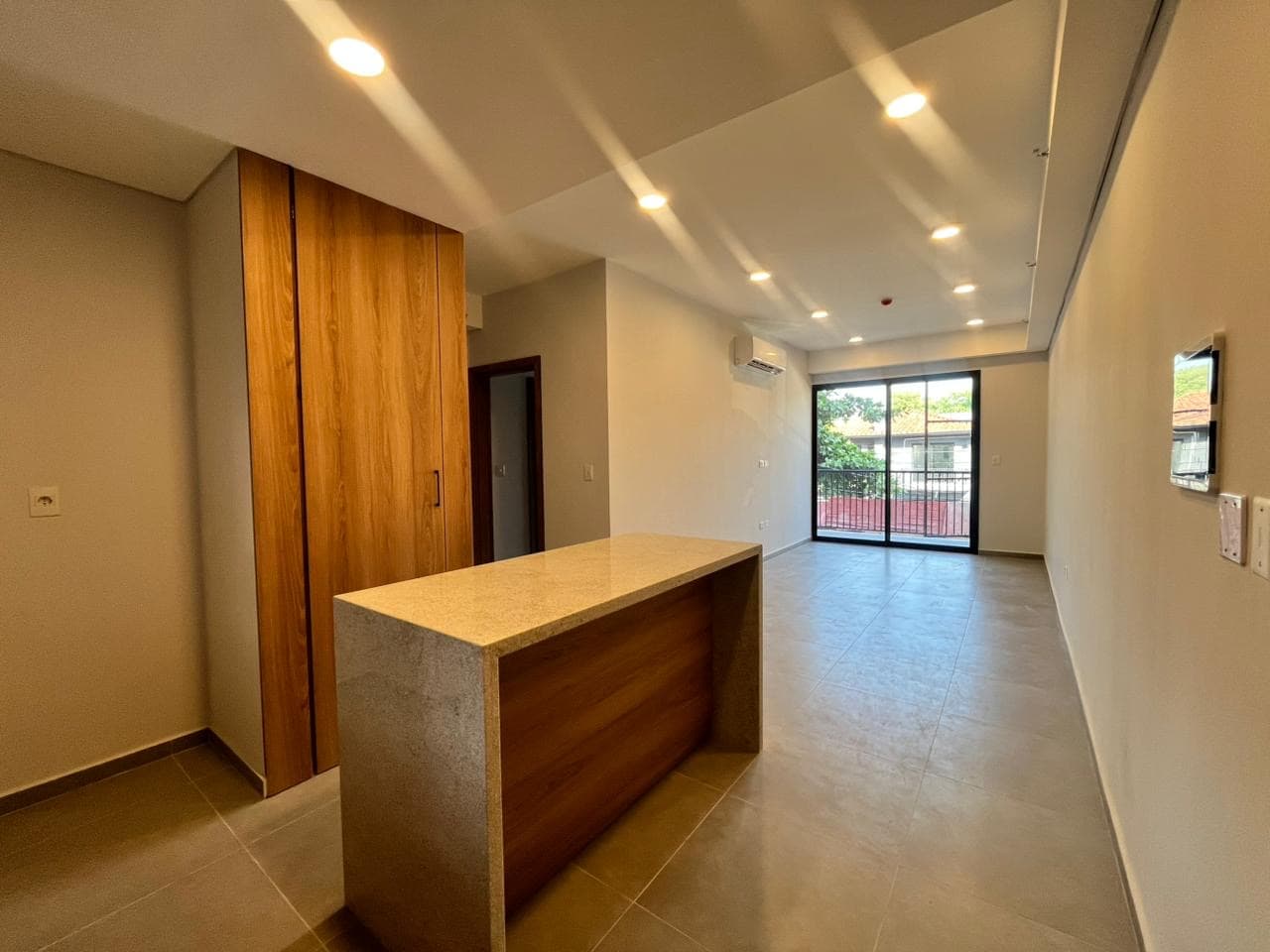 Departamento en pozo zona corporativa - ycua sati, foto 2