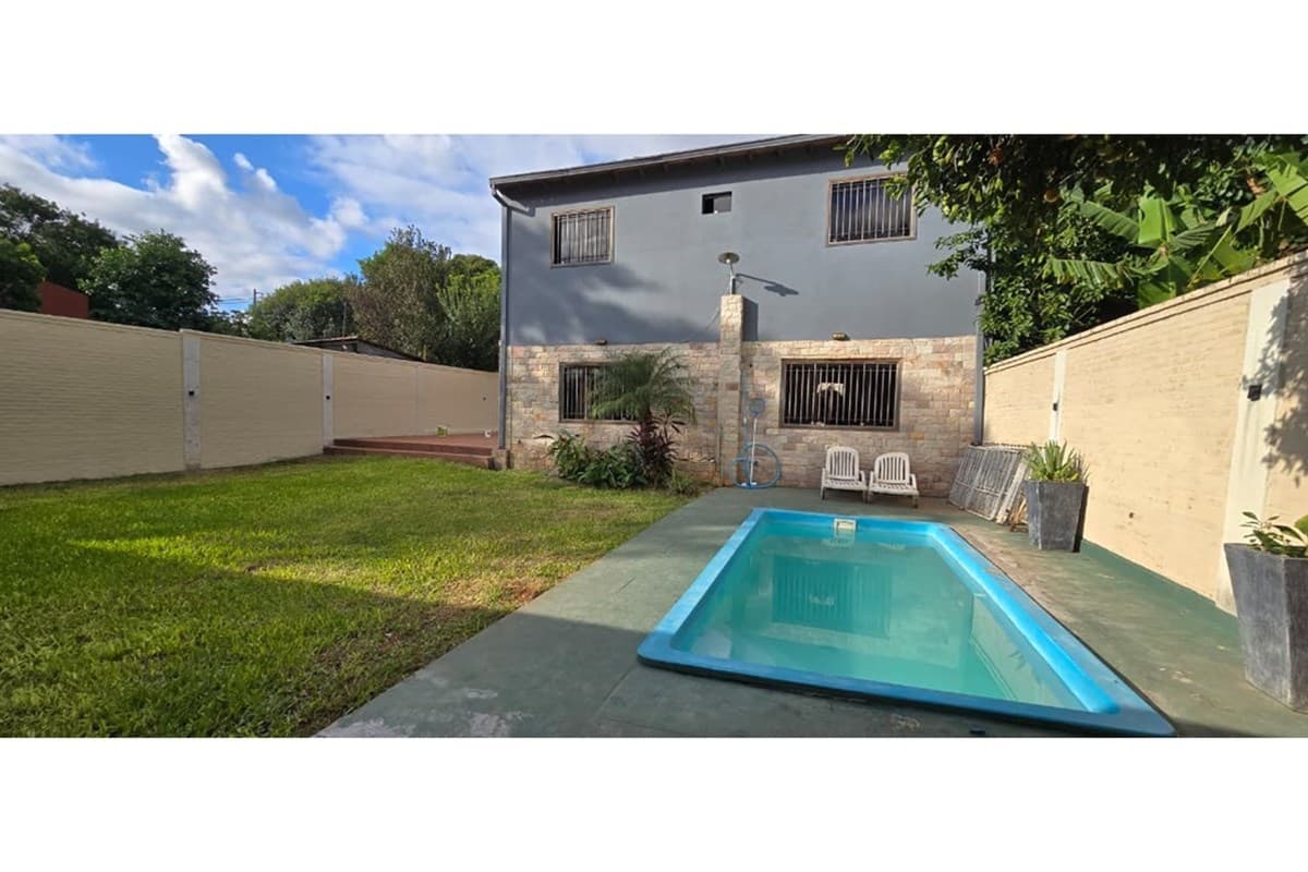 Venta Hermosa casa en Lambare, Barrio San Isidro