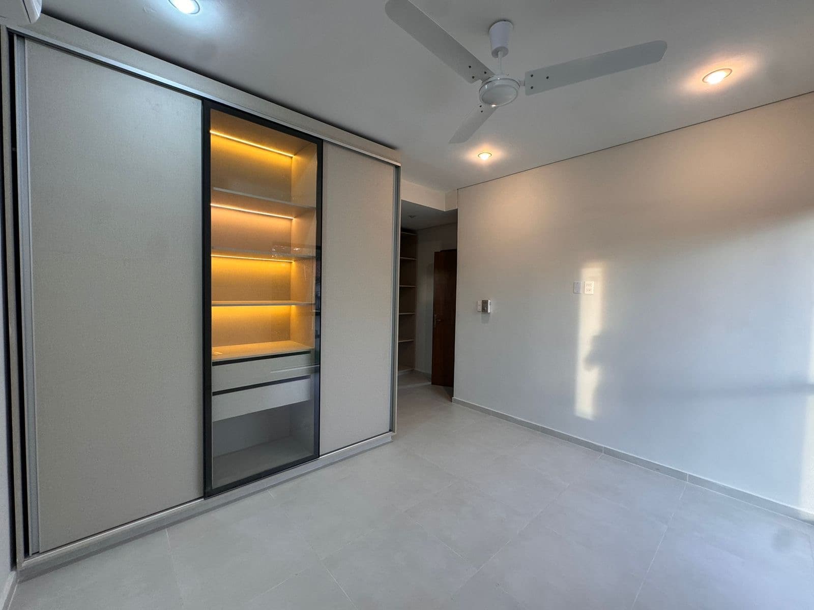 Dúplex a estrenar ubicado en el estratégico cuarto Barrio, zona Villa Adela✨, foto 4