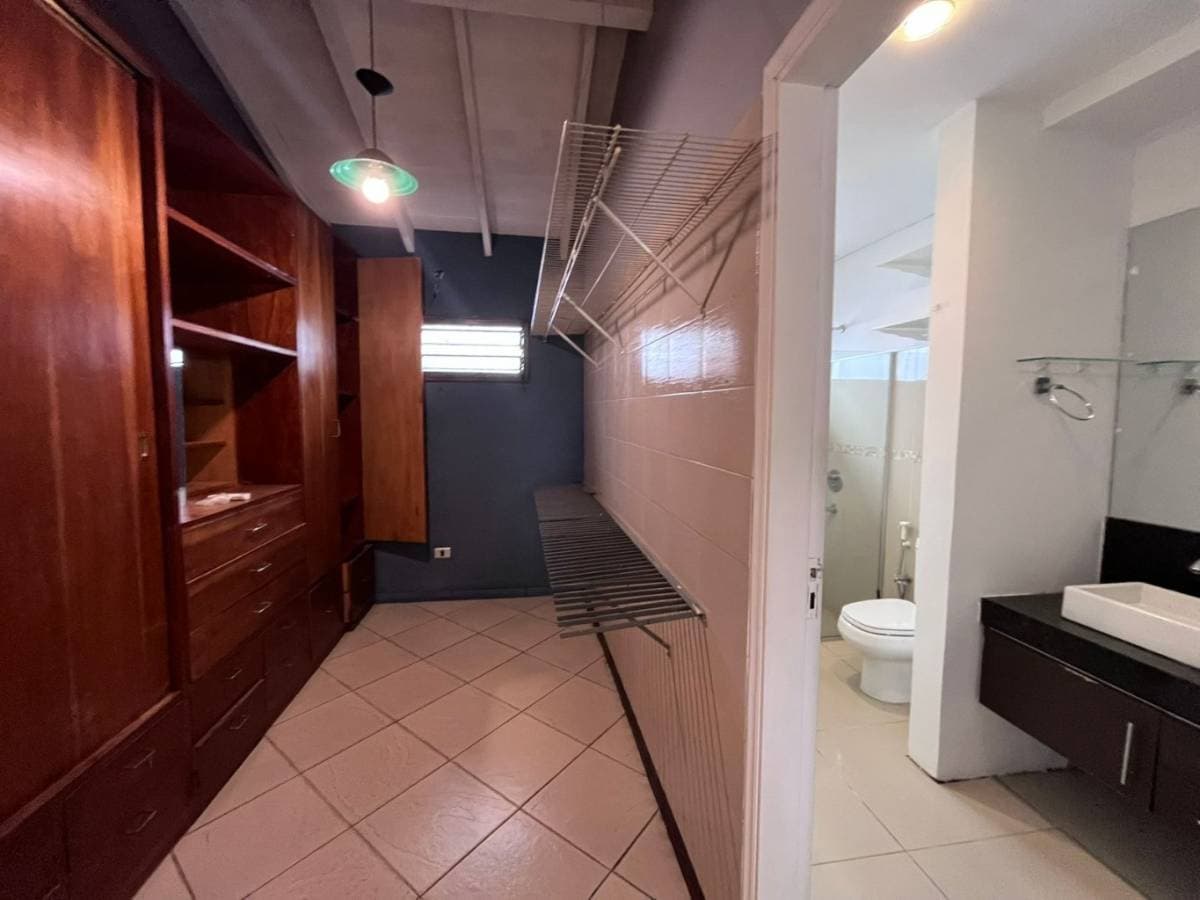 Se alquila residencia a media cuadra del Cit — foto 3