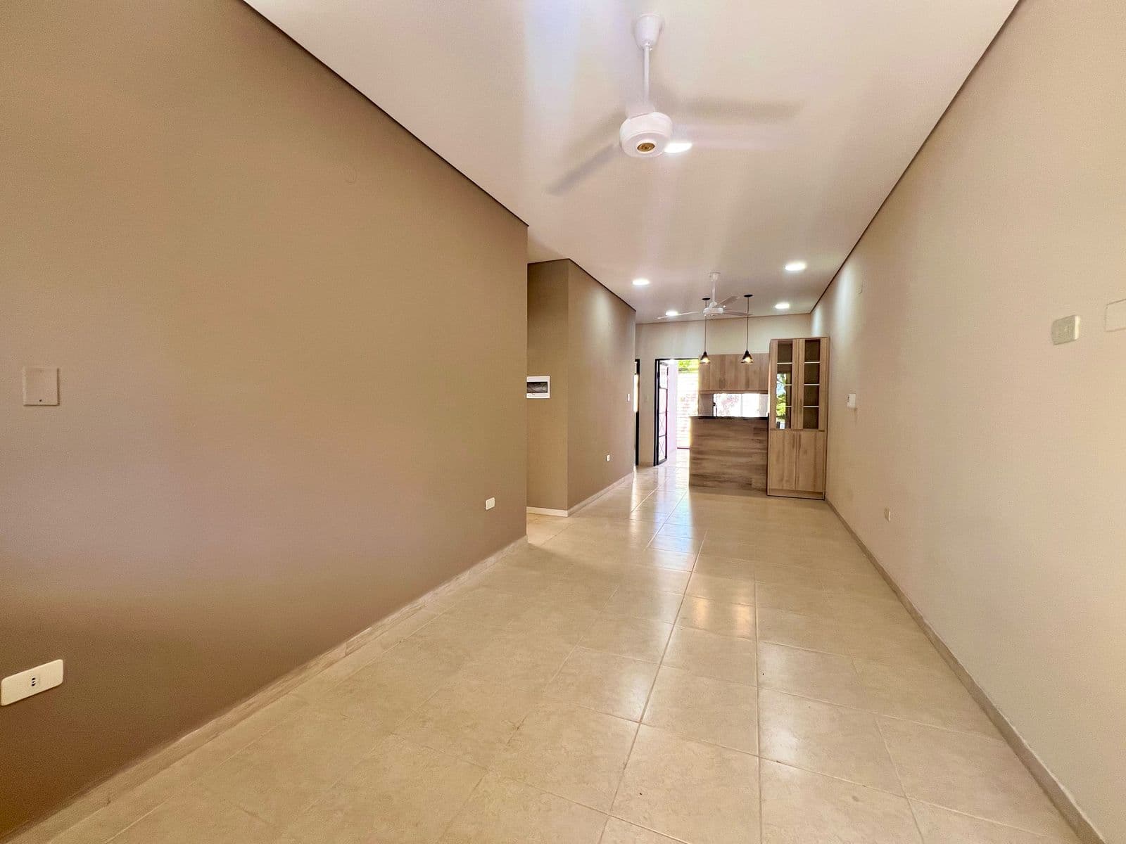 Casa - venta - paraguay central Villa Elisa, foto 3