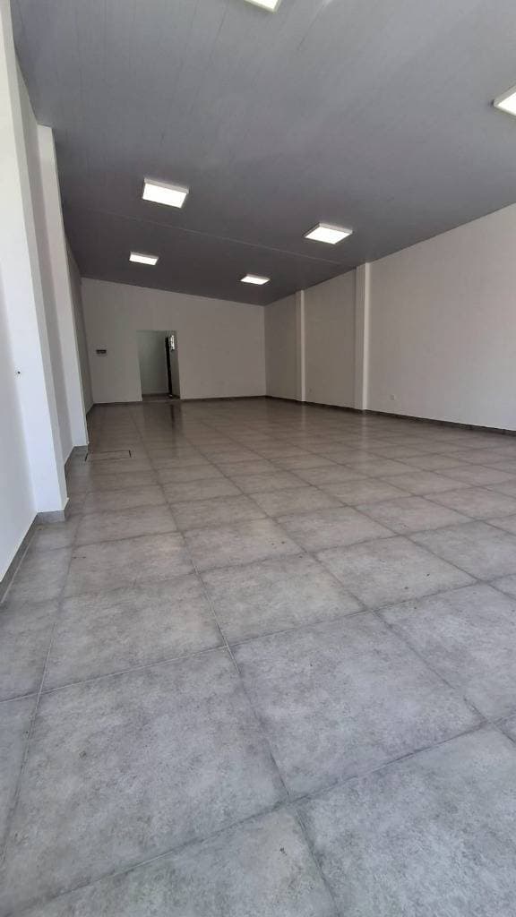 Local comercial en alquiler – avda. Santa teresa, foto 3