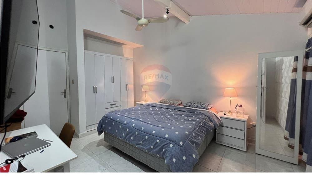 ¡Oportunidad Única en Barrio Mburucuya! Dúplex en Venta, foto 2