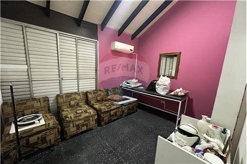 En alquiler local comercial en asuncion barrio Recoleta, foto 4