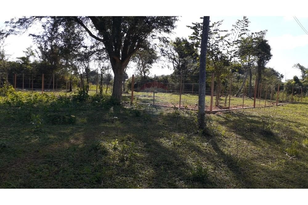 Vendo Terreno en esquina 20x20 en Itaugua TU FUTURO ESTA AQUI