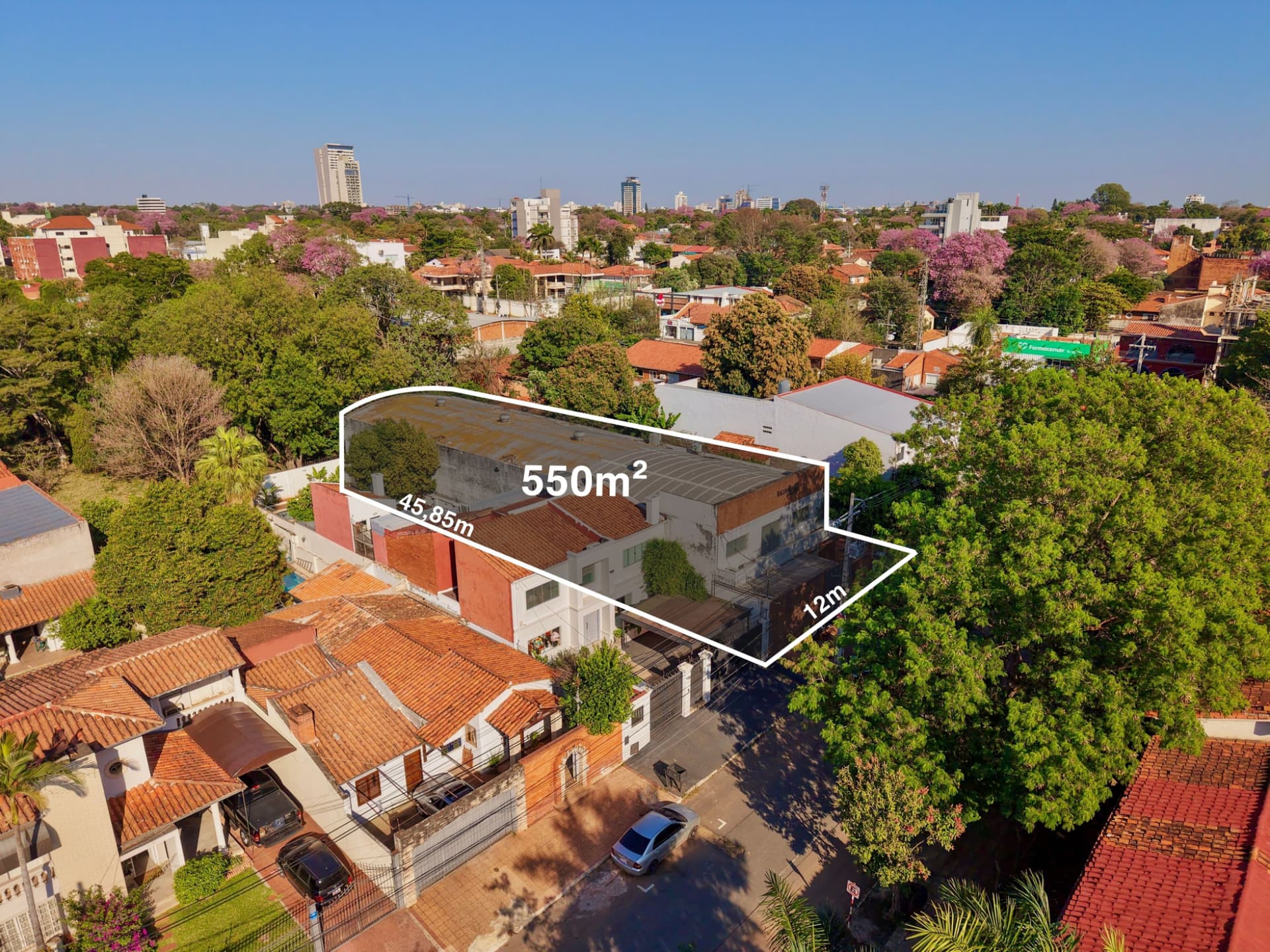 EN VENTA – Tinglado con oficinas y depósitos, foto 1