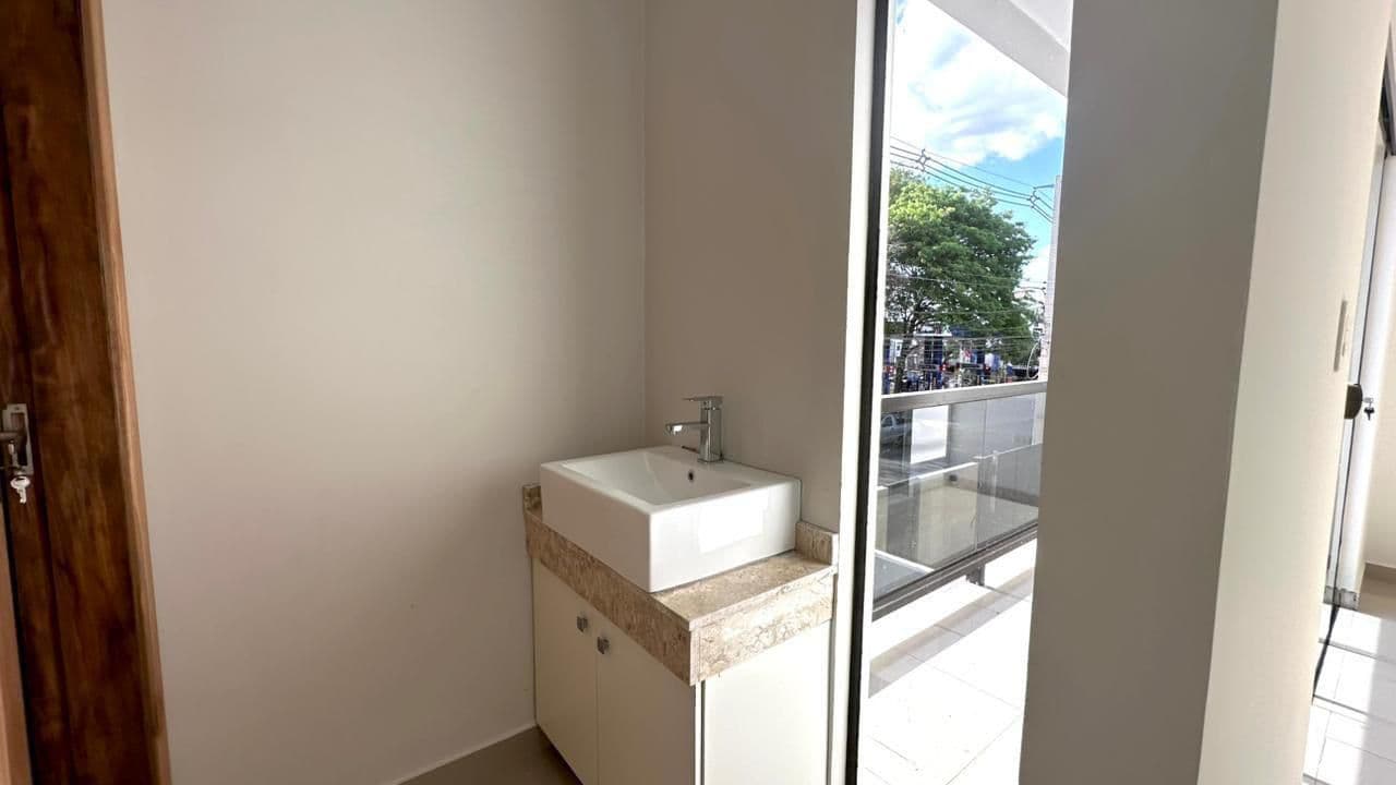 VENDO- Dúplex Moderno y Confortable en San Isidro – Lambaré, foto 4