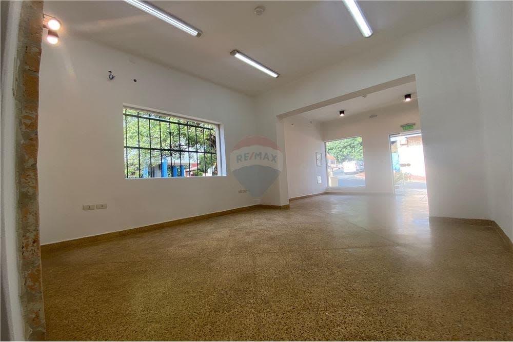 Oficina con show room en ciudad nueva, foto 3
