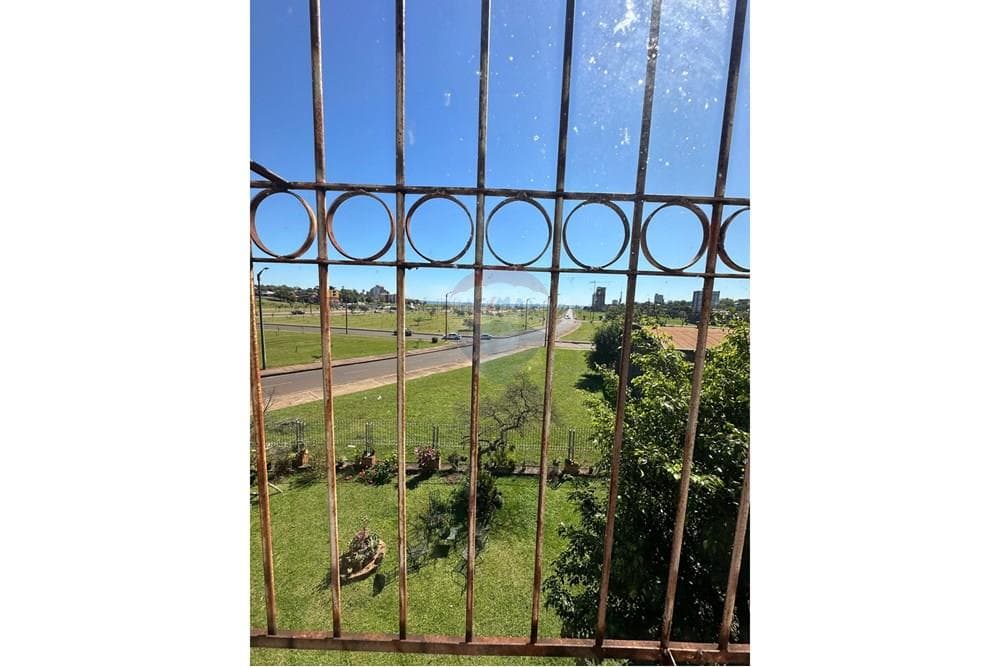 Local Comercial - Alquiler - Encarnación, Paraguay, foto 4