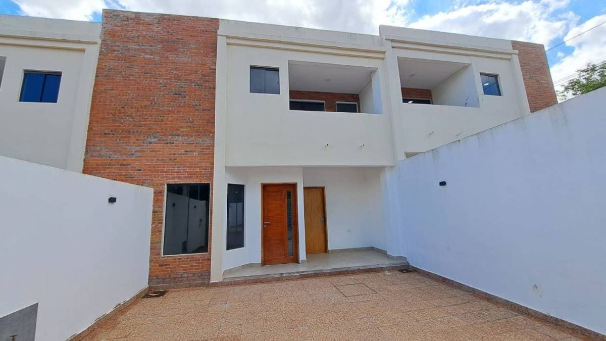 Dúplex en venta – Zona Yacht y Av. Perón — foto 1