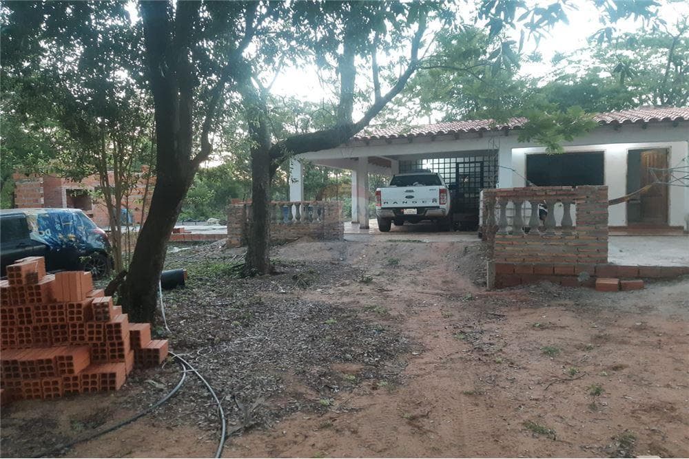 Granja De 4 Has. Y 5.000 M2. En Carapegua, foto 1