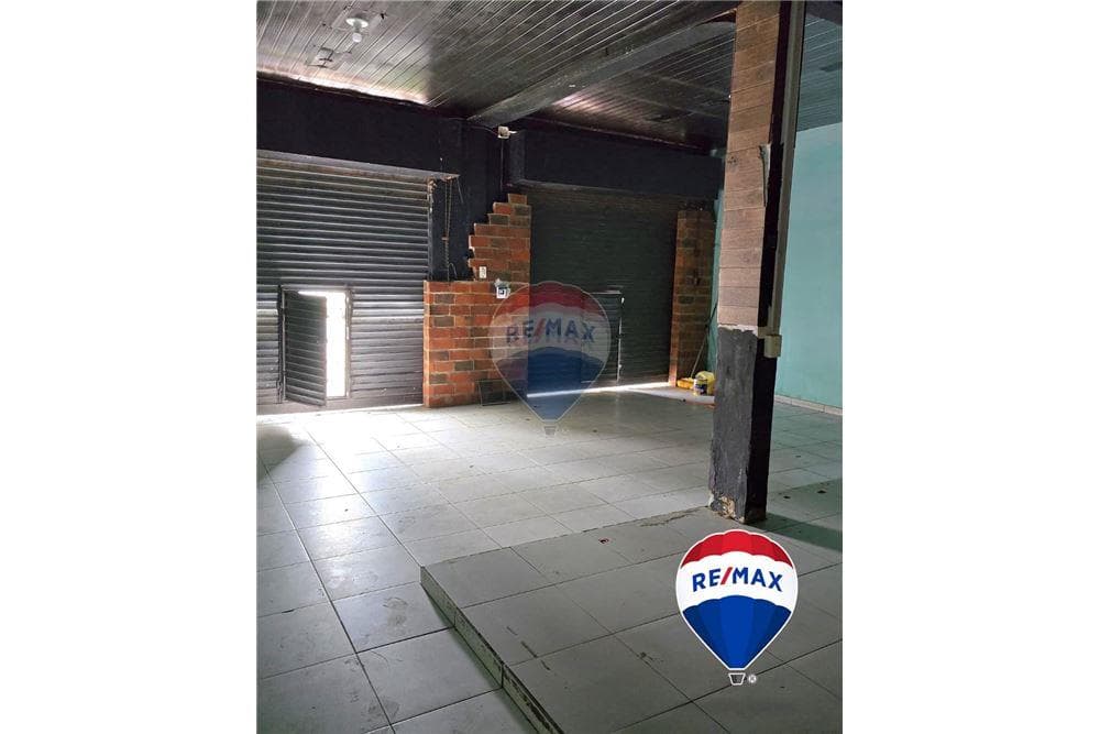 Salon comercial en lambare, foto 5