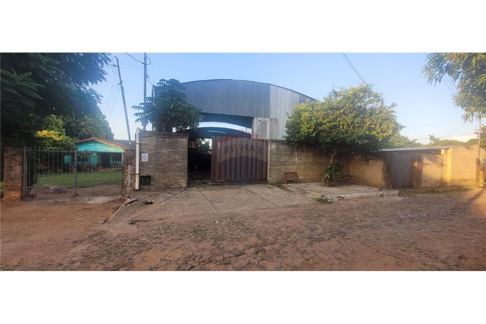 Amplio tinglado en venta en fndo. De la mora-z.s, foto 1