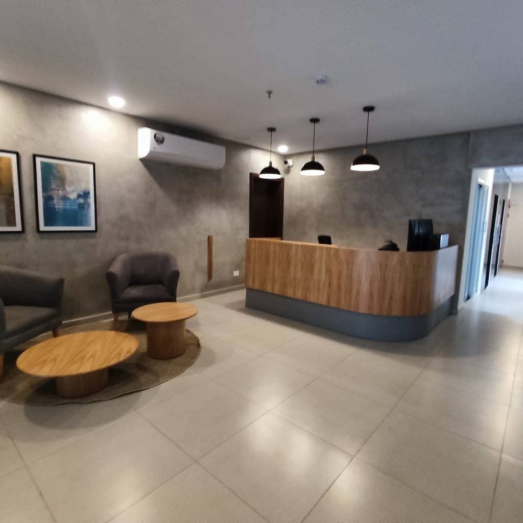 Departamento amoblado en edificio Comarca Los Laureles — foto 2