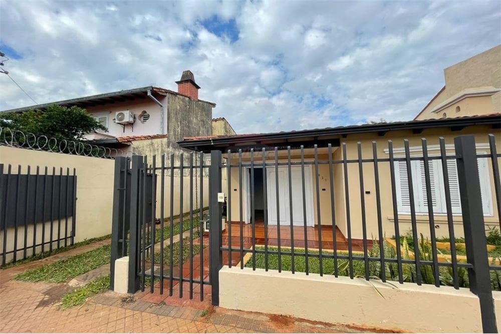 Vivienda a Refaccionar. Mejor zona d Mburucuyá, foto 1
