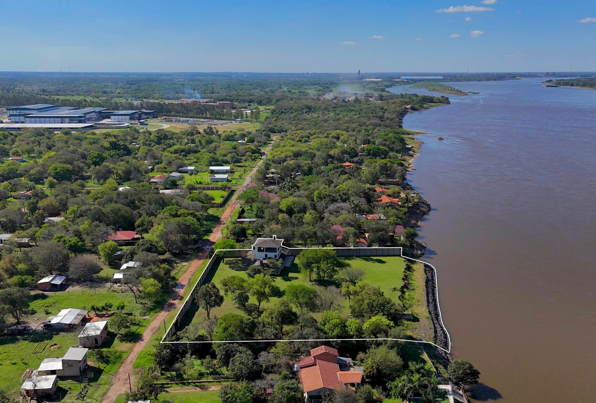 Terreno con 80mts sobre el río paraguay, foto 4